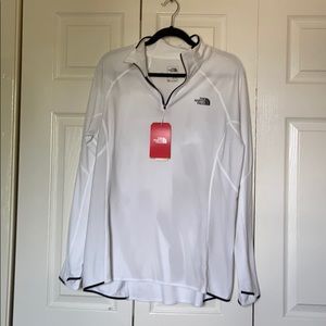 NWT North Face flash dry quarter zip pullover